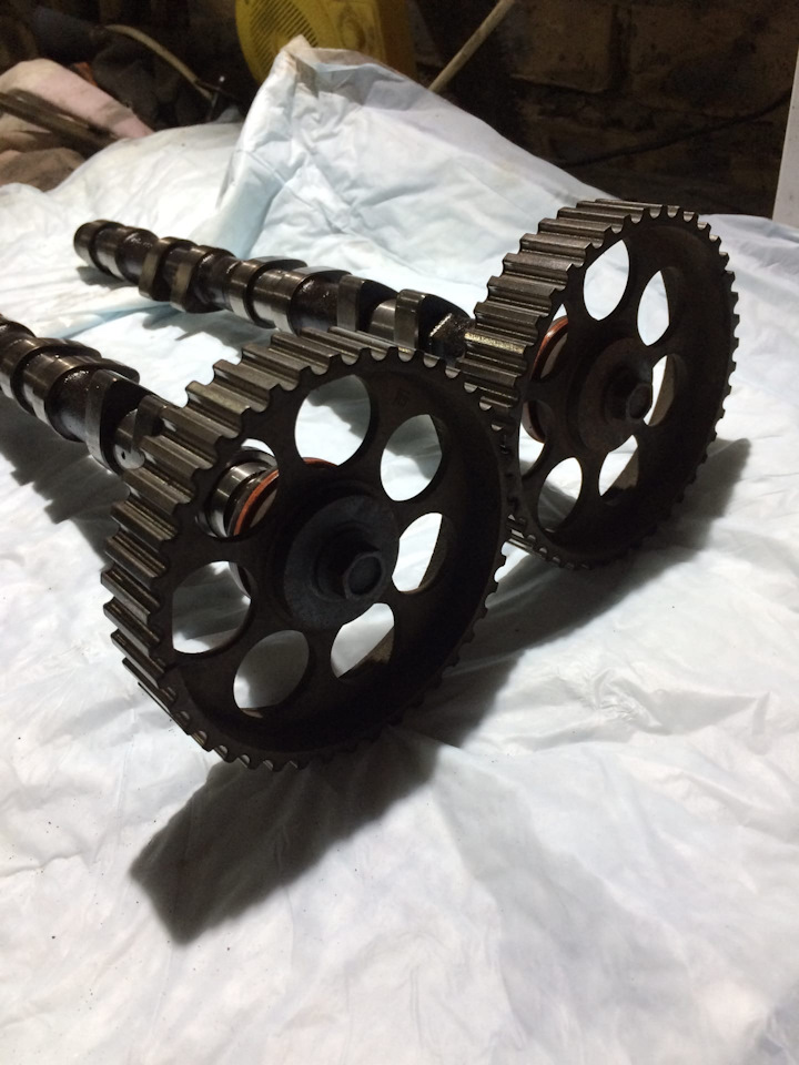 Распредвал Впуск Выпуск C20XE/C20LET на Lada 21106, Opel Astra F, Opel ...