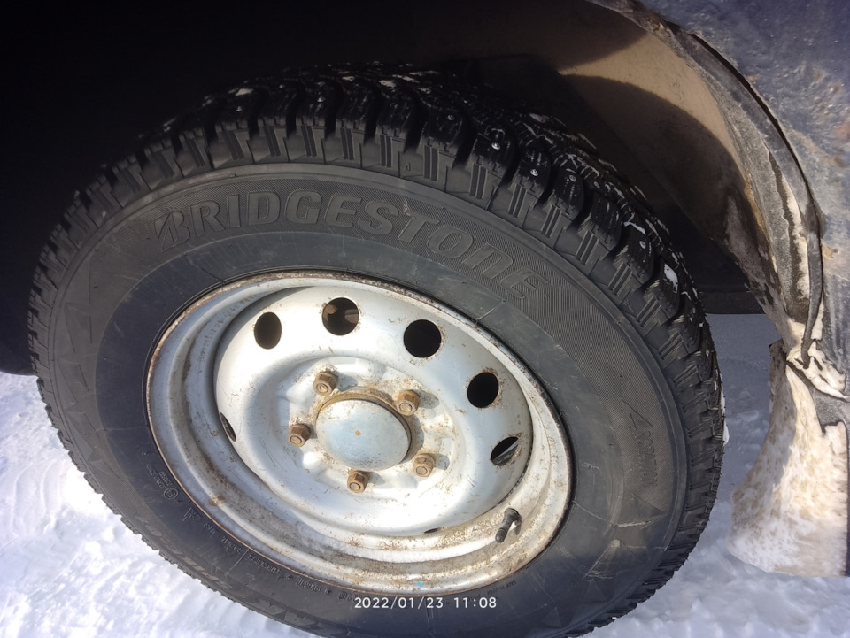 Бриджстоун — Chevrolet Niva, 1,7 л, 2006 года | шины | DRIVE2