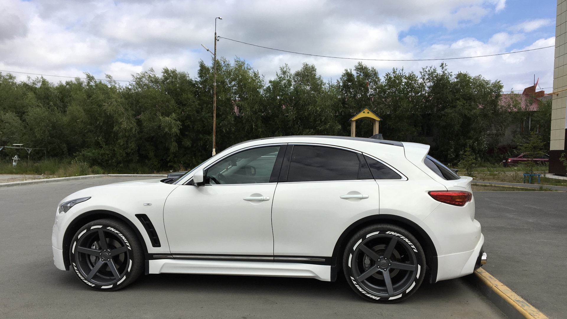 Infiniti FX (2G) 3.7 бензиновый 2012 | 37S Северянин Ferz на DRIVE2