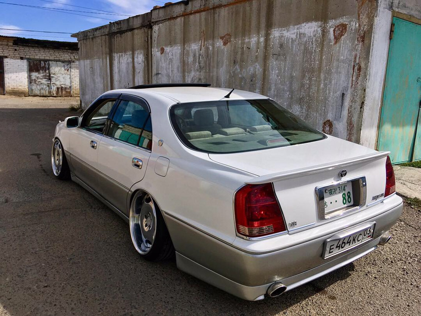 Toyota Crown s170 Bippu