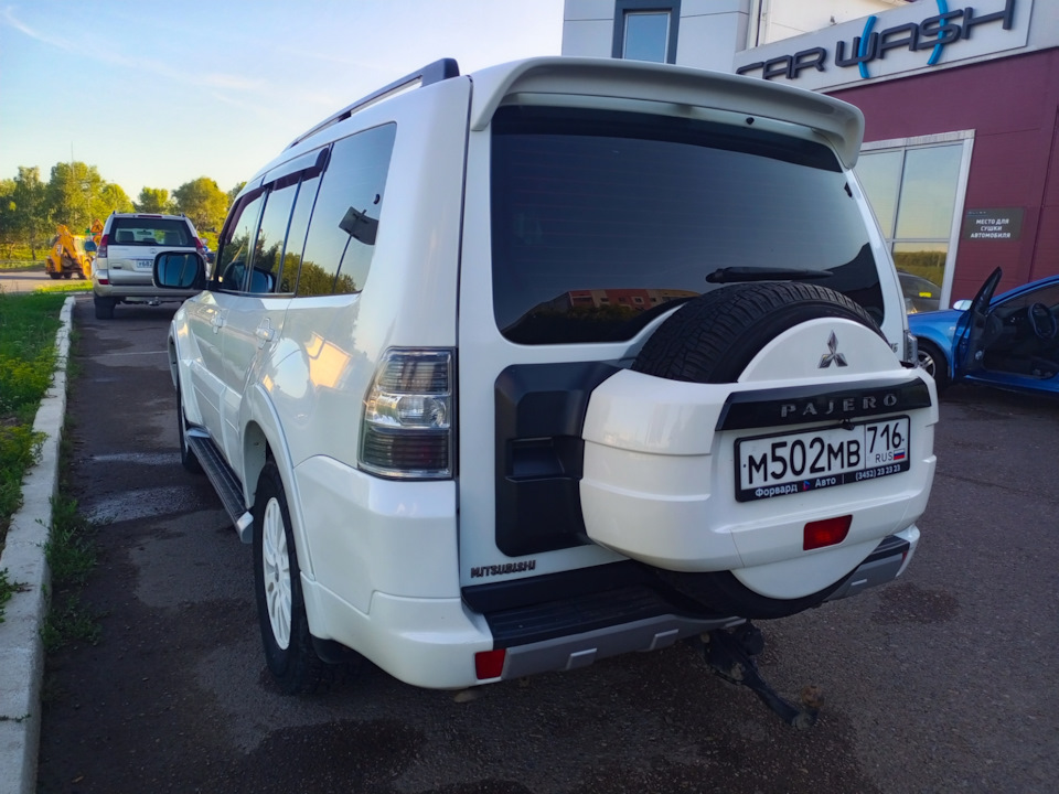 c1458 mitsubishi pajero 4