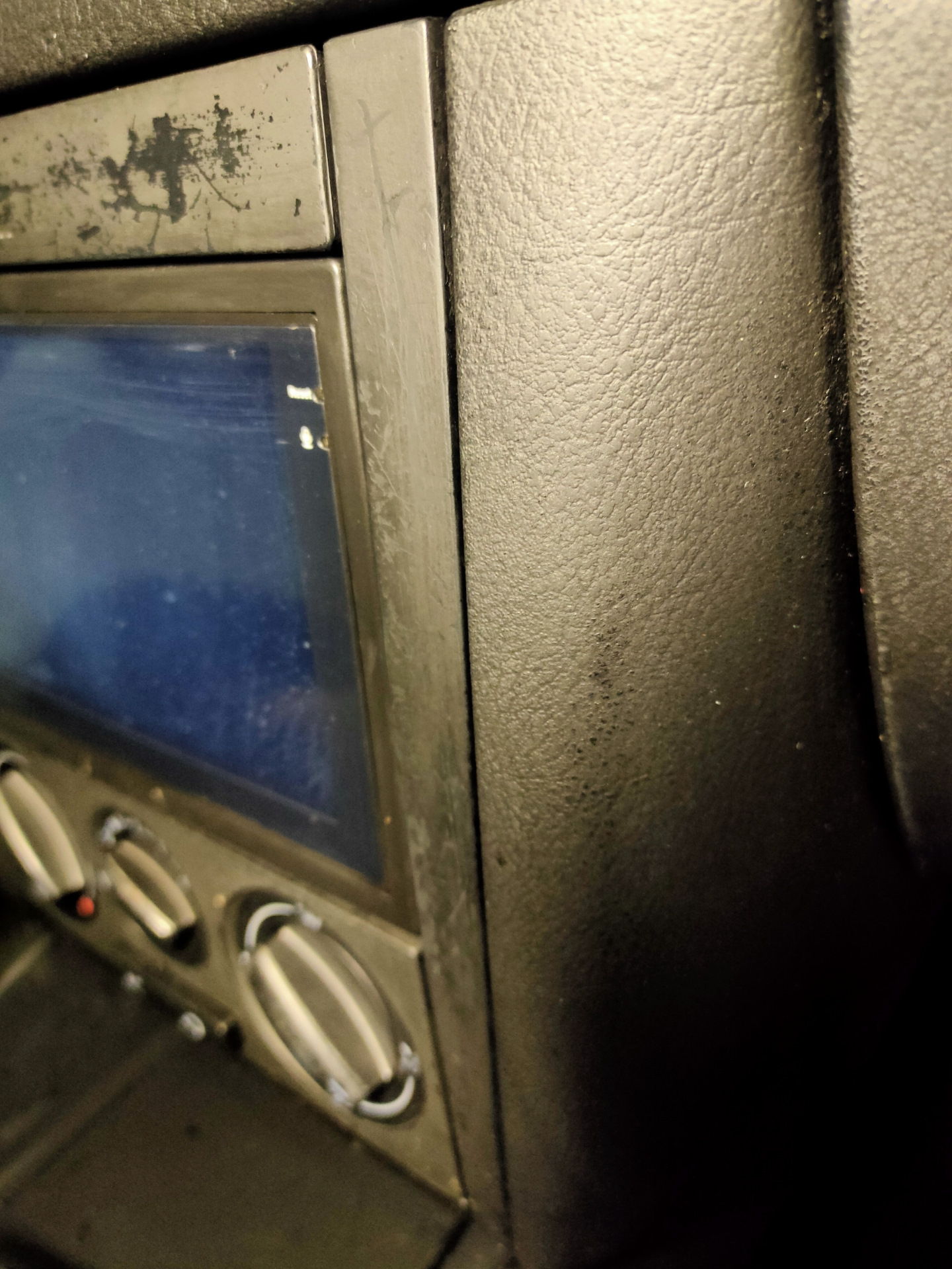 Чистка салона от софт тача/жидкий воск для кузова/ревизия бензонасоса ...