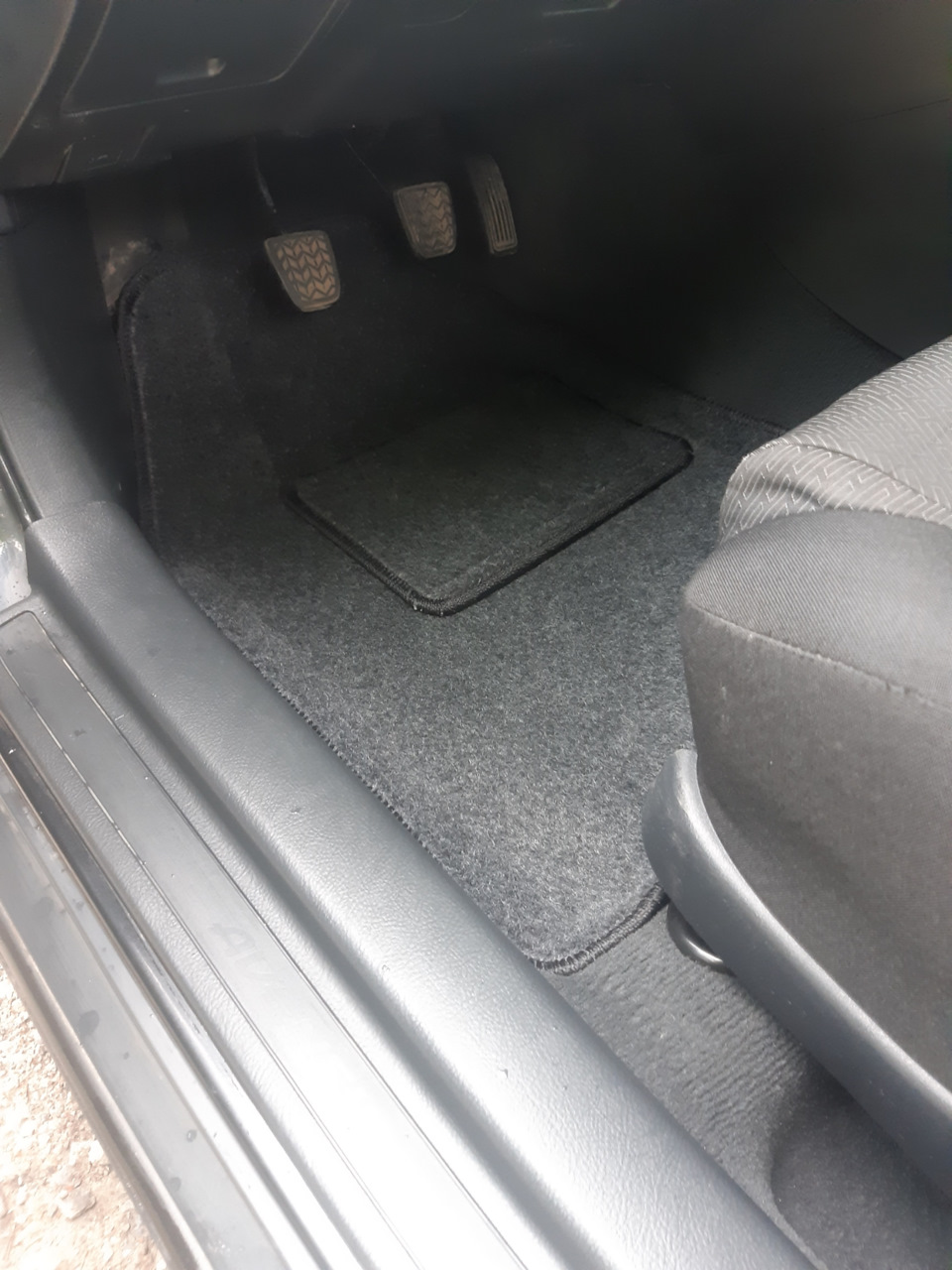 Коврики ворсовые, 3D🌞🌡 — Toyota Avensis II, 1,8 л, 2007 года ...