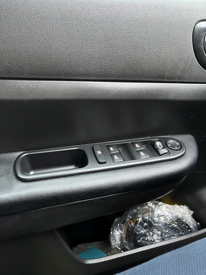 Блок управления стеклоподъемниками — Peugeot 307, 1,6 л, 2006 года ...