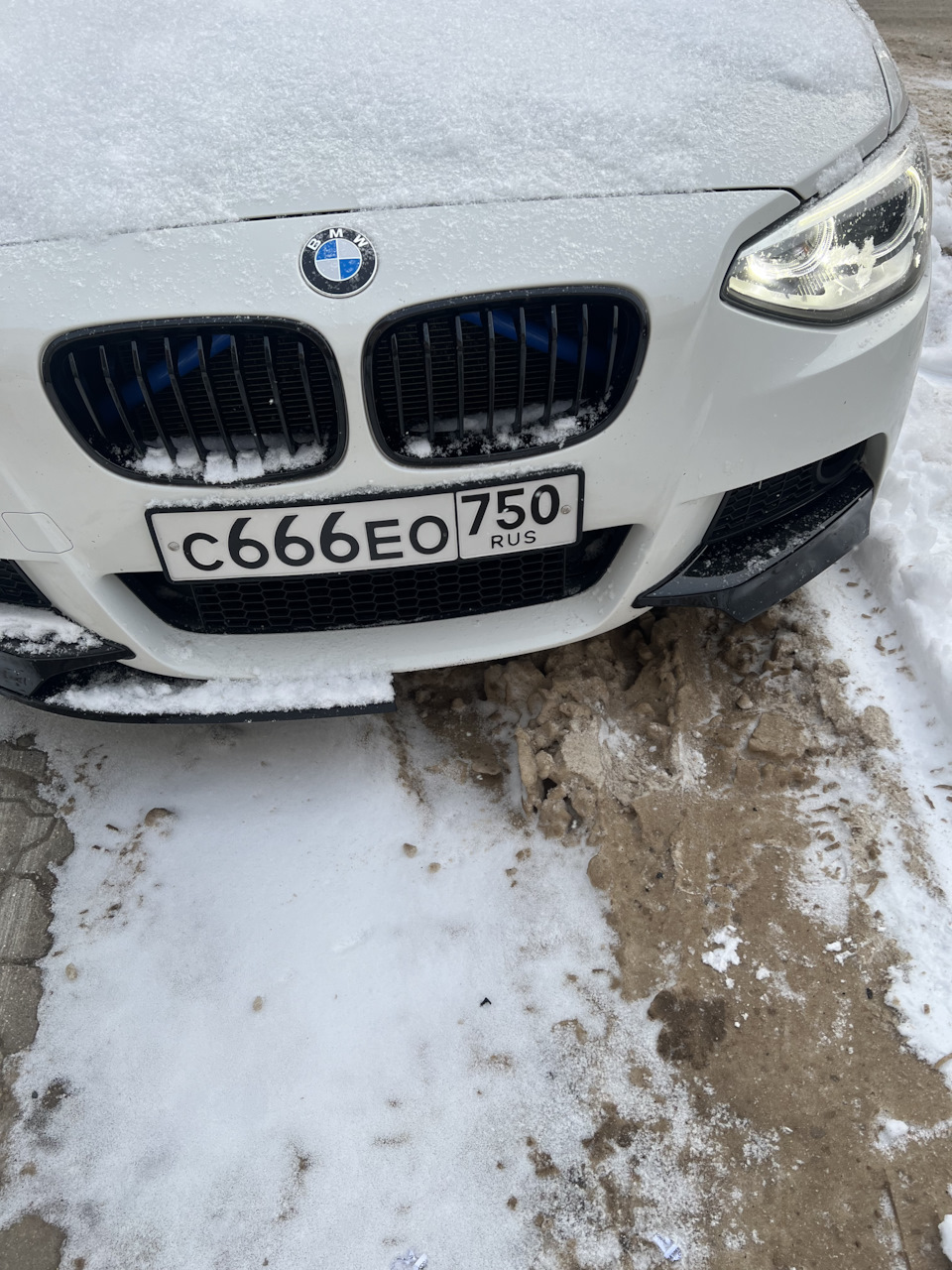 Оторвал губу, не успев зафоткать🤦‍♂️ — BMW 1 series (F20), 1,6 л, 2014  года | стайлинг | DRIVE2