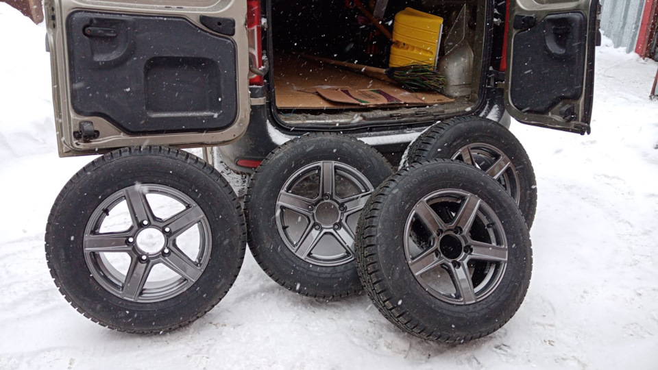 Новые колесья. — Chevrolet Niva GLX, 1,7 л, 2017 года | колёсные диски ...