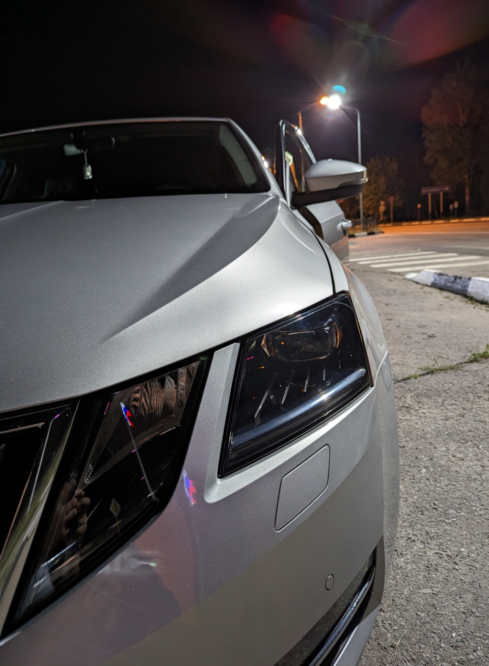 Полировка и защита фар — Skoda Octavia A7 Mk3, 1,8 л, 2019 года ...