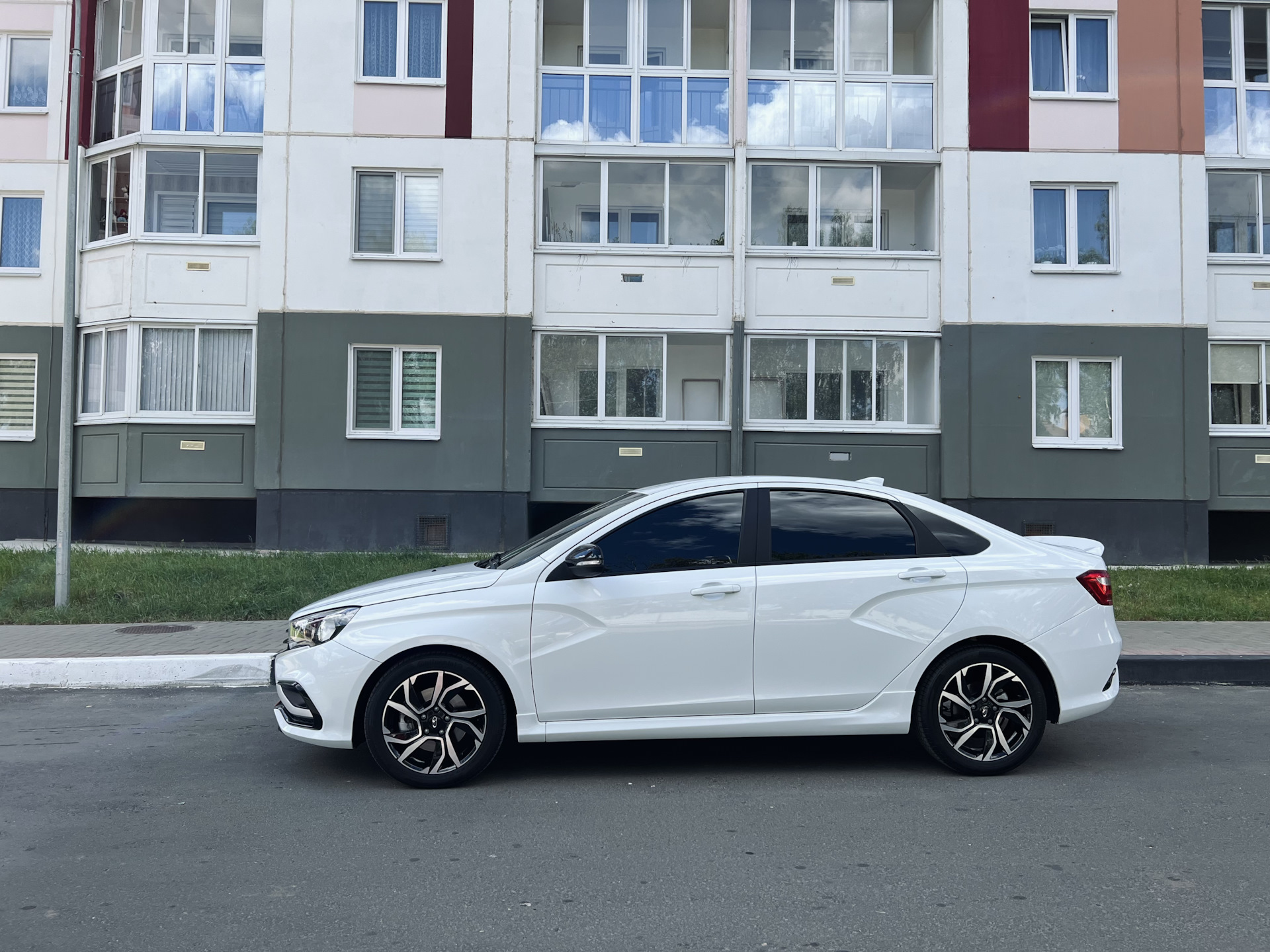 Vesta sportline 2023