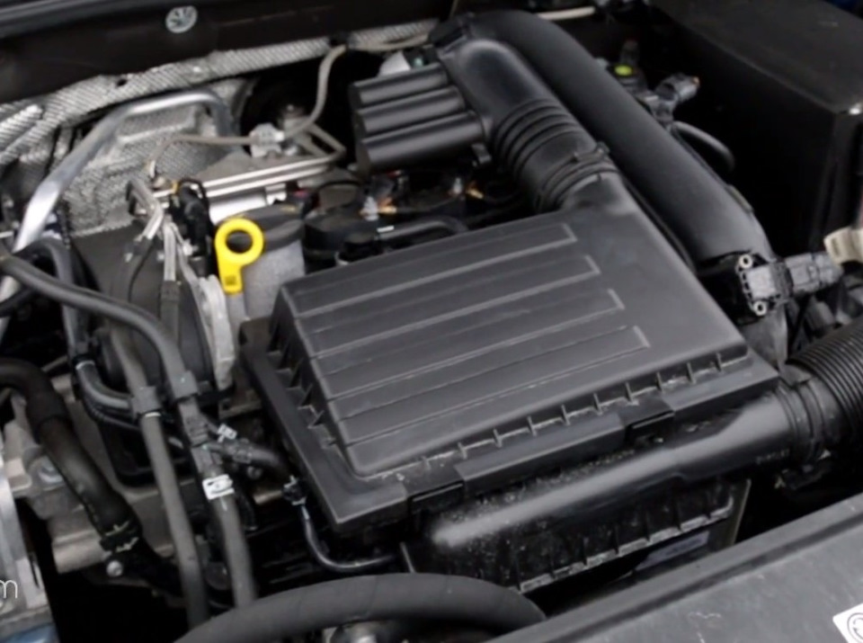 Поставил крышку двигателя — Skoda Octavia A7 Mk3, 1,4 л, 2019 года ...