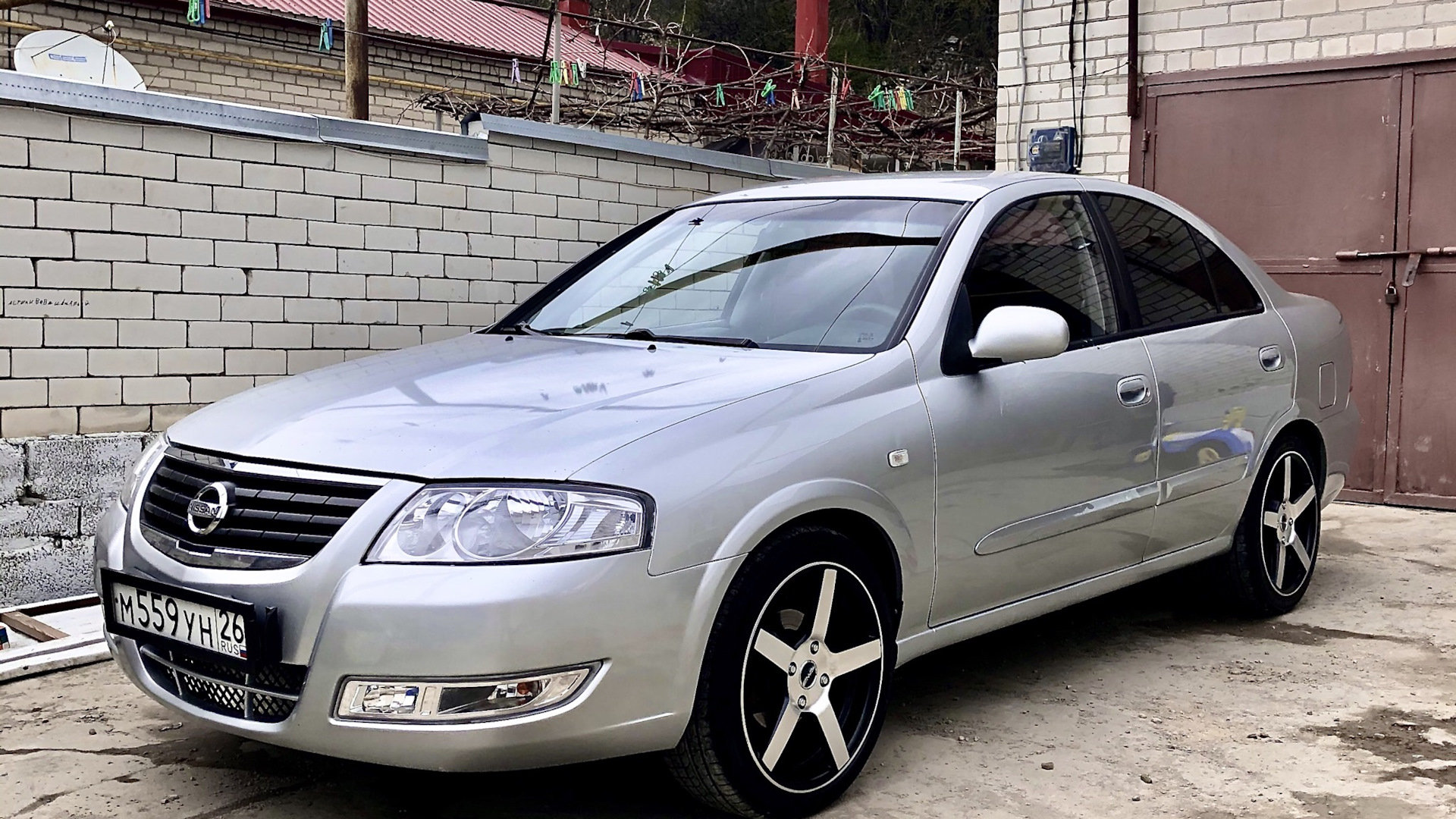 Nissan Almera Classic b10 2010