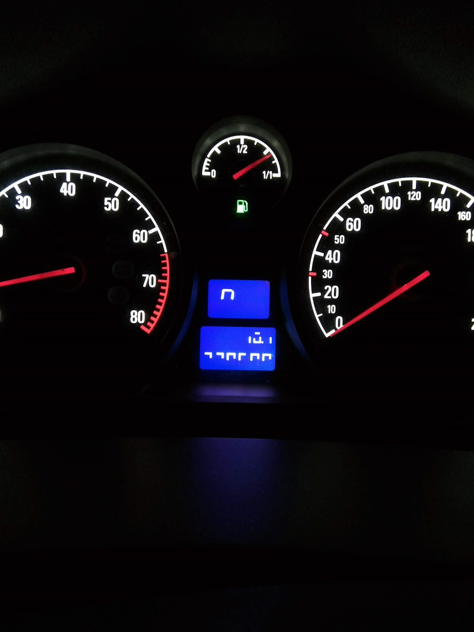 ЖК-дисплей панели приборов — Opel Astra H, 1,8 л, 2007 года | своими ...