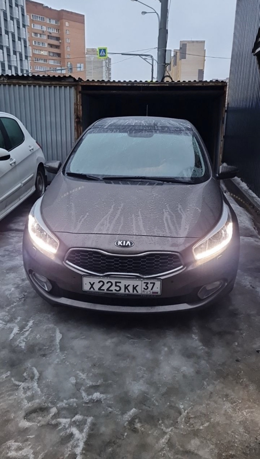 Ремонт реснички на Kia ceed — KIA Ceed (2G), 1,6 л, 2013 года | запчасти |  DRIVE2