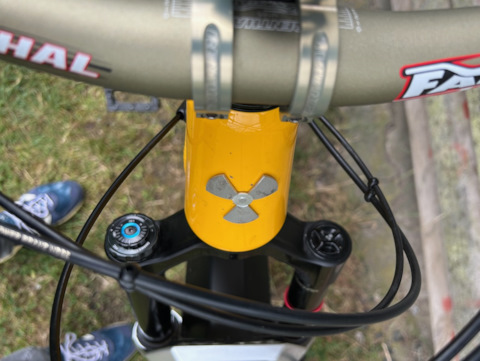 NUKE PROOF イエロー　26インチ Nukeproof показали прототип Pulse / Новое железо / Twentysix