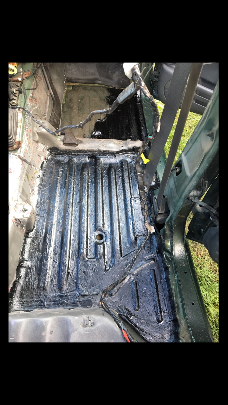 Шумоизоляция и обработка кузова Шевроле Трекер/Сузуки Витара ...