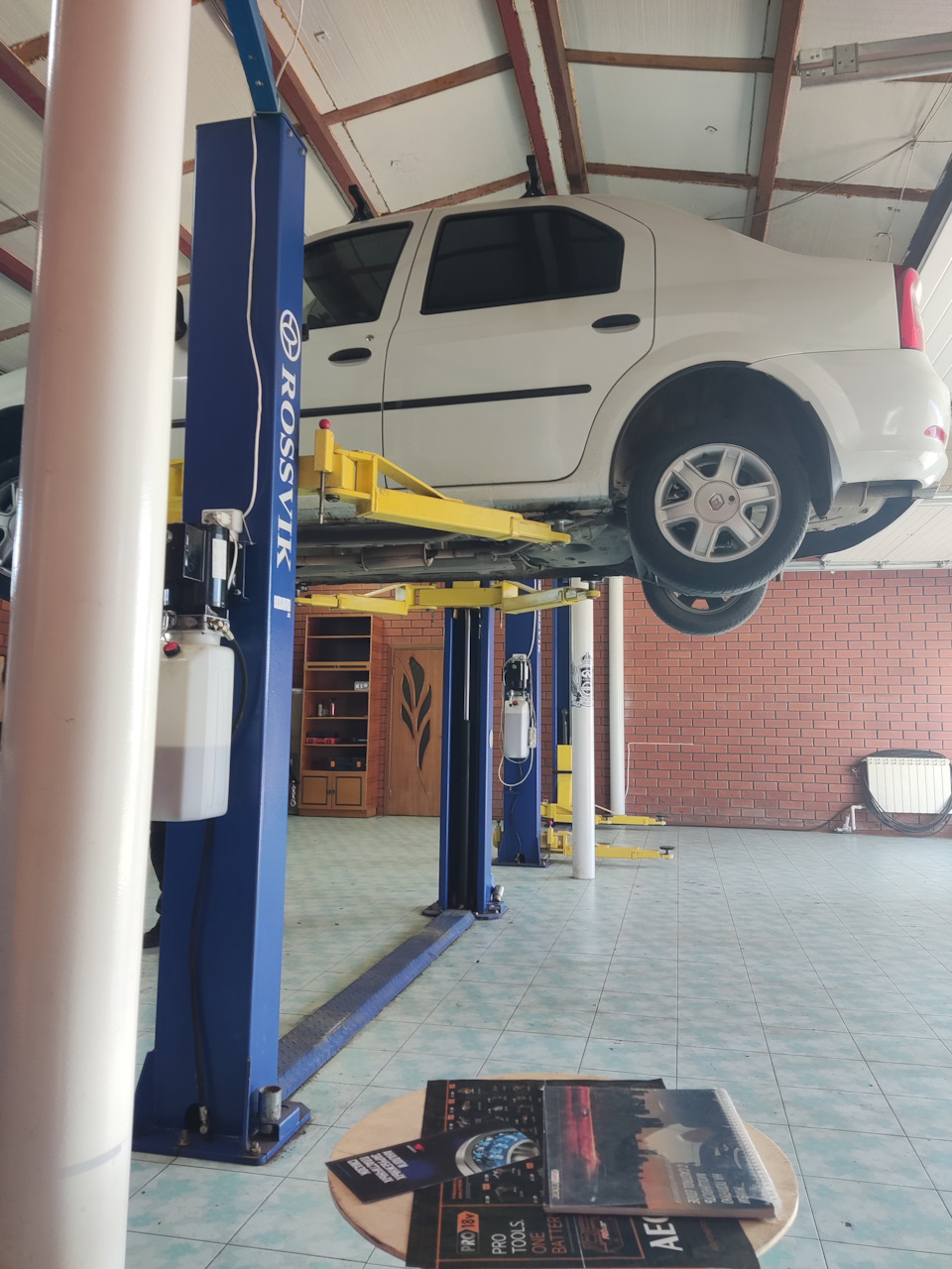 Замена датчика скорости и подключение регистратора — Renault Logan (1G ...