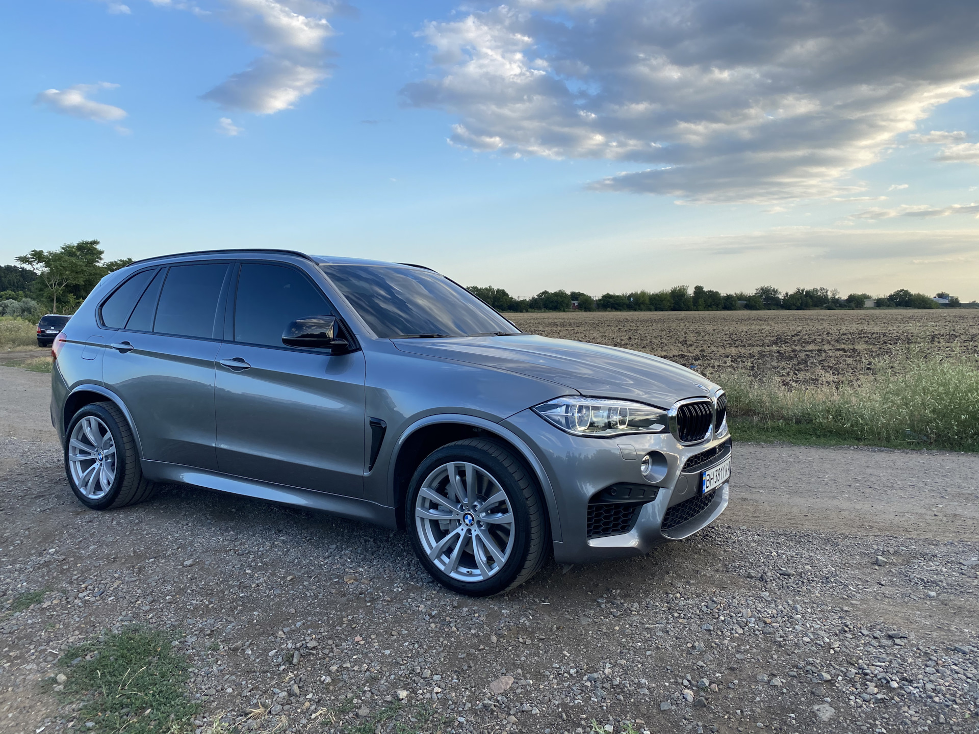 X 3 21 15 x 5. занижение f15. 5x+2=5x+9. Bmw f15 wheels. бмв x5 f15 белый 40d.