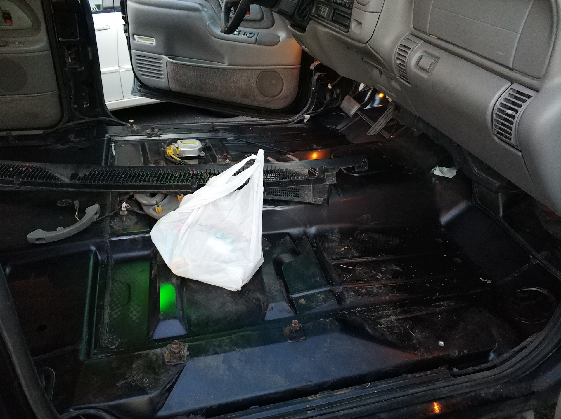 Перескочил ремень ГРМ — Chrysler Sebring (2G), 2,4 л, 2001 года | визит ...