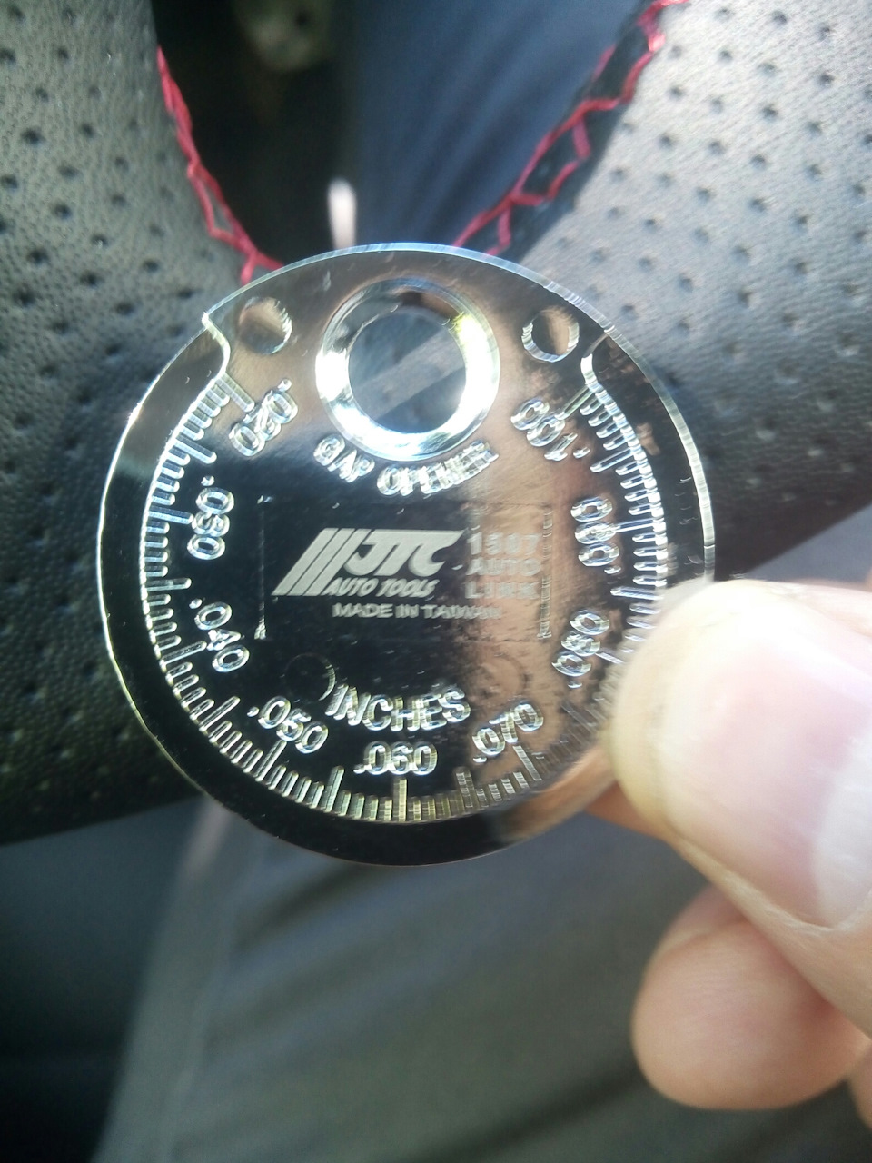 Регулировка зазора электрода свечей зажигания — Nissan Almera II (N16 ...