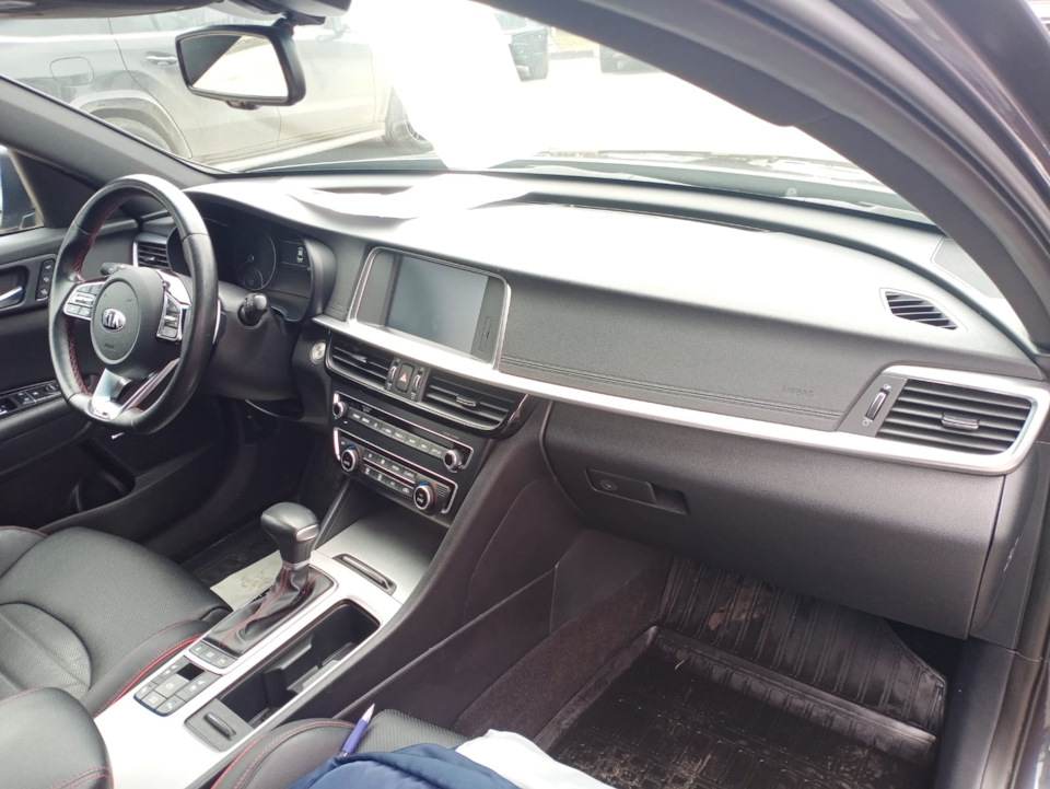 Салон в идеале, а ещё он крайне комфортен и удобен :-) — KIA Optima (4G)