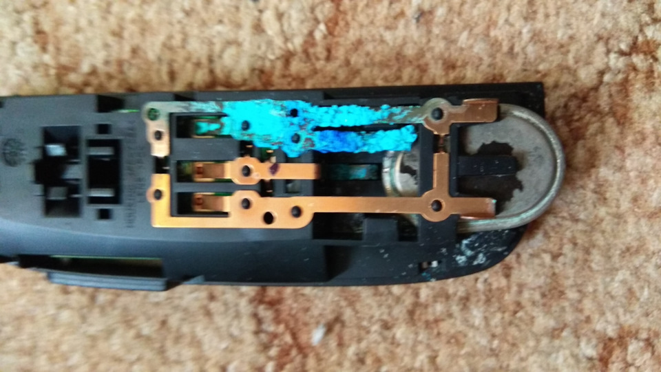 Батарейки ключа и салонного заднего фонарика — DRIVE2