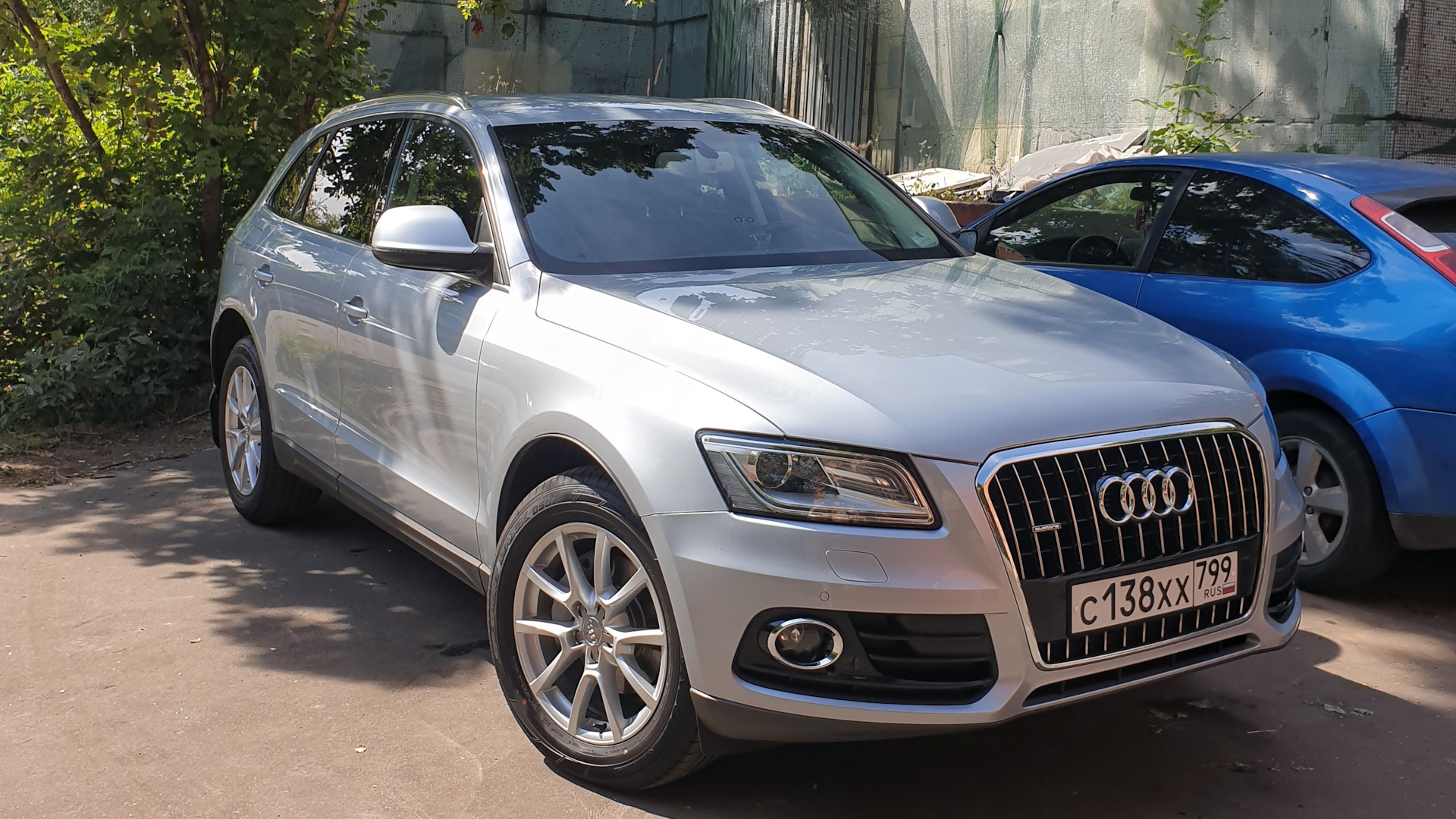 Audi Q5 (1G) 2.0 бензиновый 2013 | Серый Арктик на DRIVE2