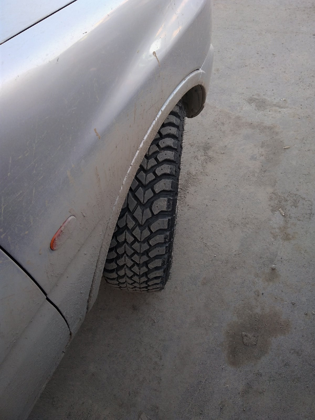 Hankook Dynapro MT RT03 215/75R15 — Suzuki Jimny (1G), 0,6 л, 2001 года ...