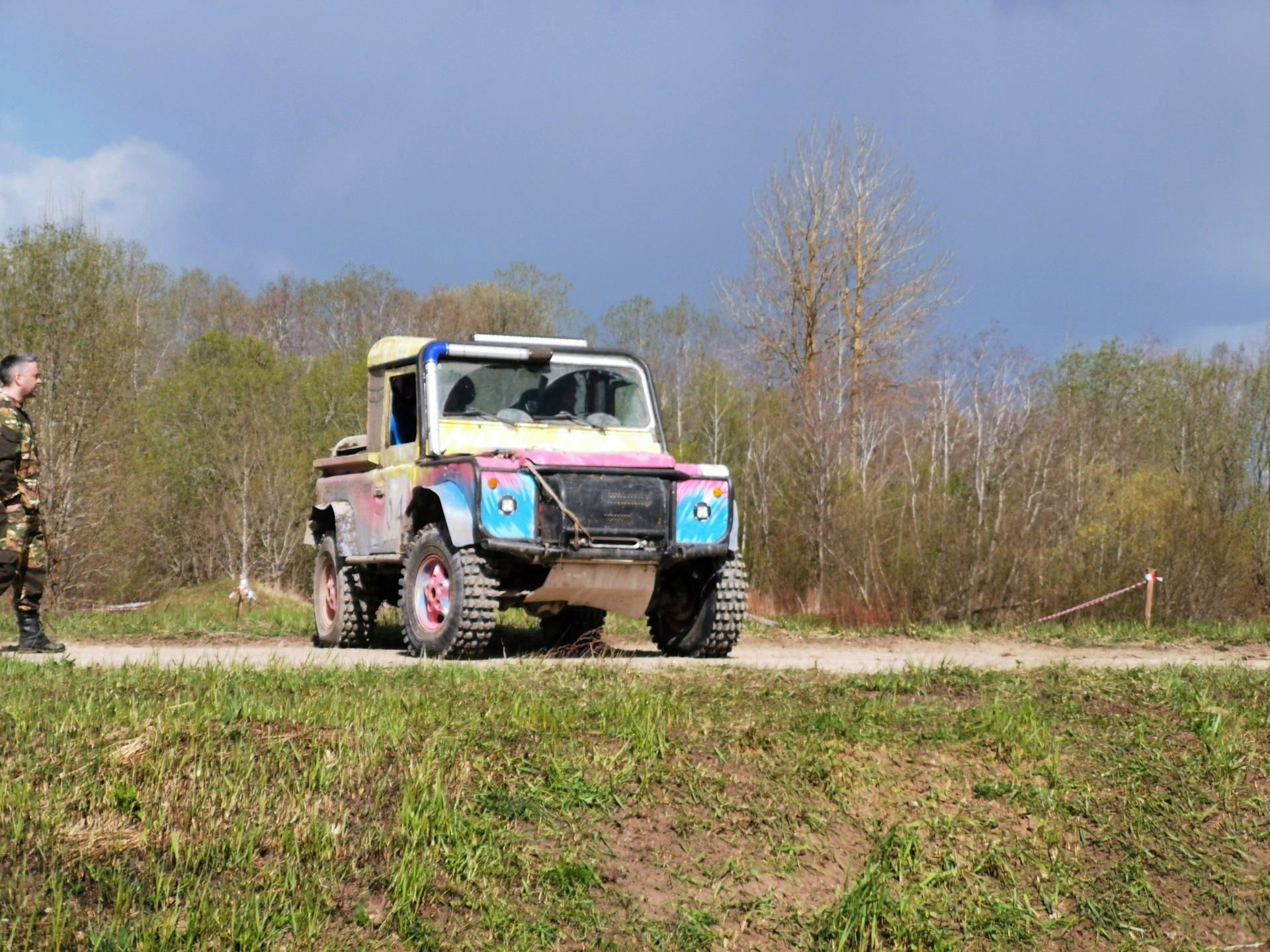 Как машину назовешь, так она и полетит — Land Rover Defender, 2,5 л, 2006  года | соревнования | DRIVE2