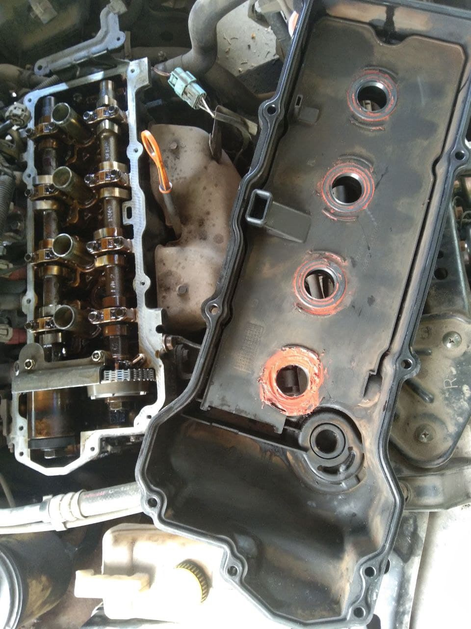 Сальник колодца qg15de свечного колодца. Сальник nissan 13276bn801. Ниссан альмера сальники свечных колодцев. Свечные колодцы ниссан альмера n16. Сальник колодца qg15de свечного колодца.