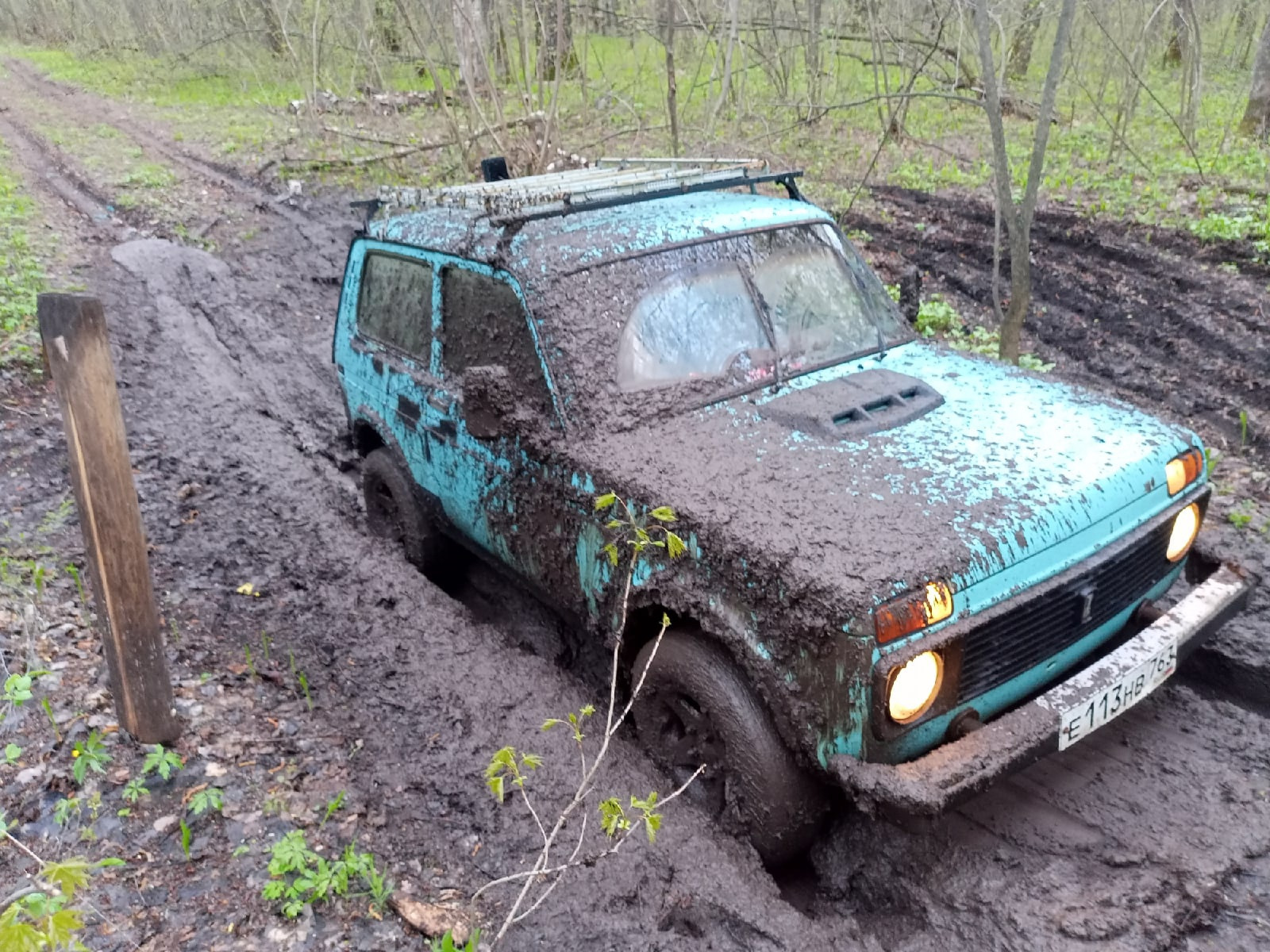 Лысая резина — Lada 4x4 3D, 1,7 л, 2000 года | наблюдение | DRIVE2