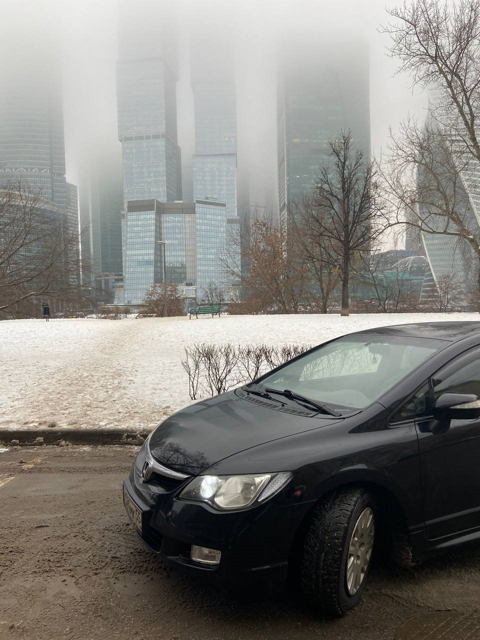 Пара фото на фоне Москва-сити — Honda Civic 4D (8G), 1,8 л, 2006 года |  фотография | DRIVE2