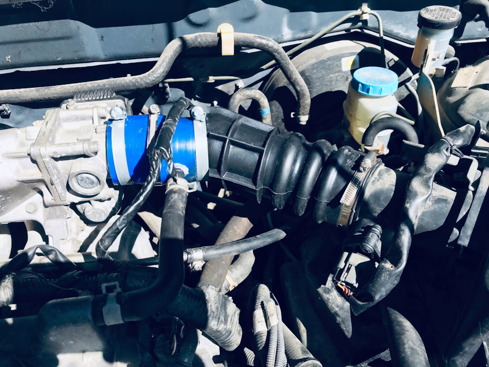 Патрубок воздушного фильтра (Гофра воздухана) — Nissan Almera II (N16 ...