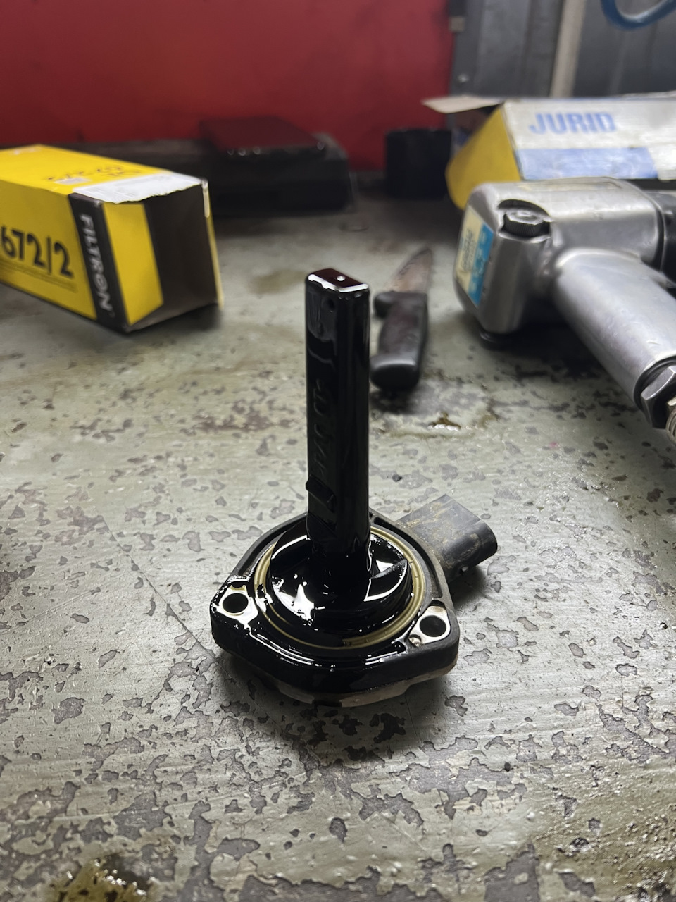 Замена датчика уровня (старения) масла — BMW X3 (E83), 2 л, 2008 года ...