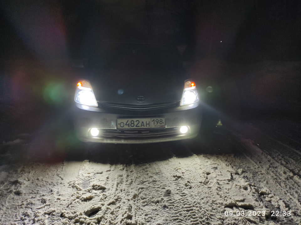 17 Ближний с туманками — Toyota Prius (20)