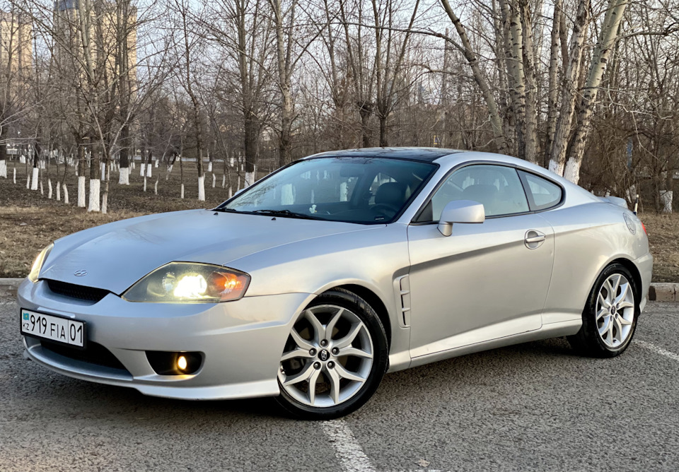 Hyundai tiburon фото