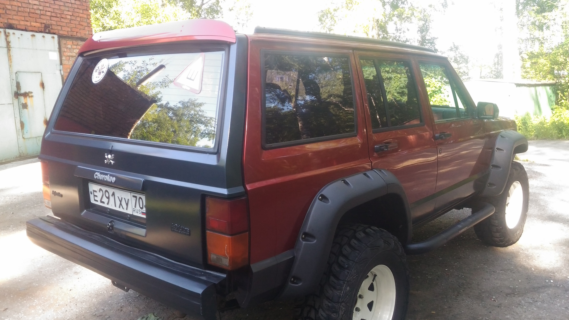 Jeep Cherokee (XJ) 4.0 бензиновый 1993 | Чердак на DRIVE2