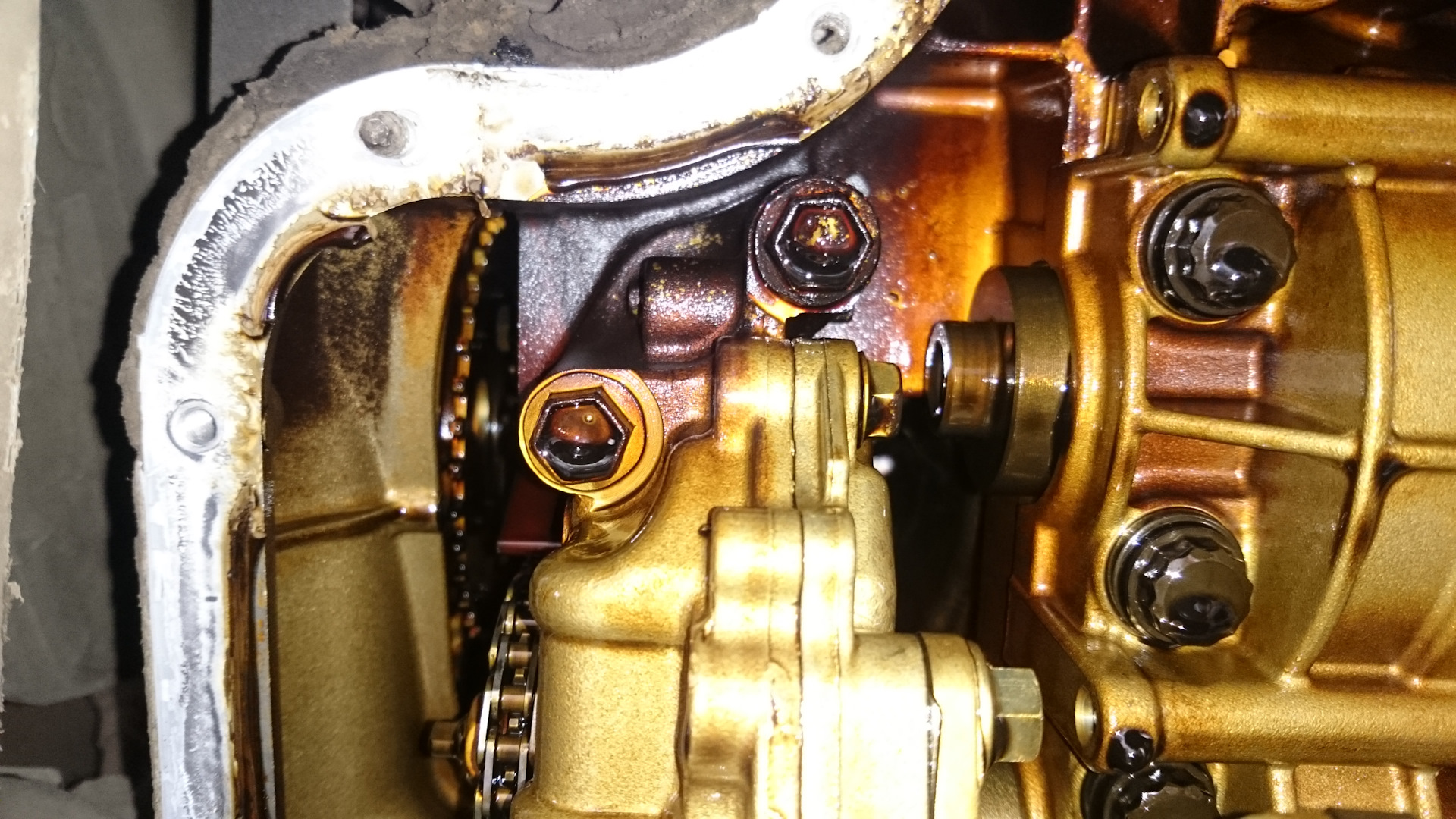 Low engine oil pressure тойота камри 40 масло в норме