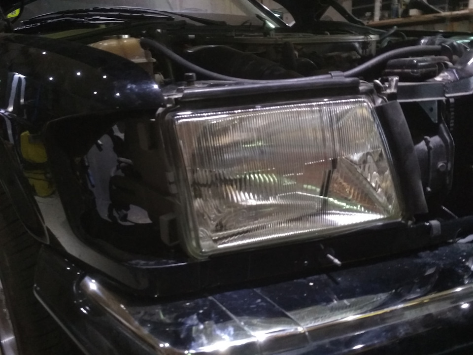 Фото в бортжурнале Mercedes-Benz SEC-Class (W126)