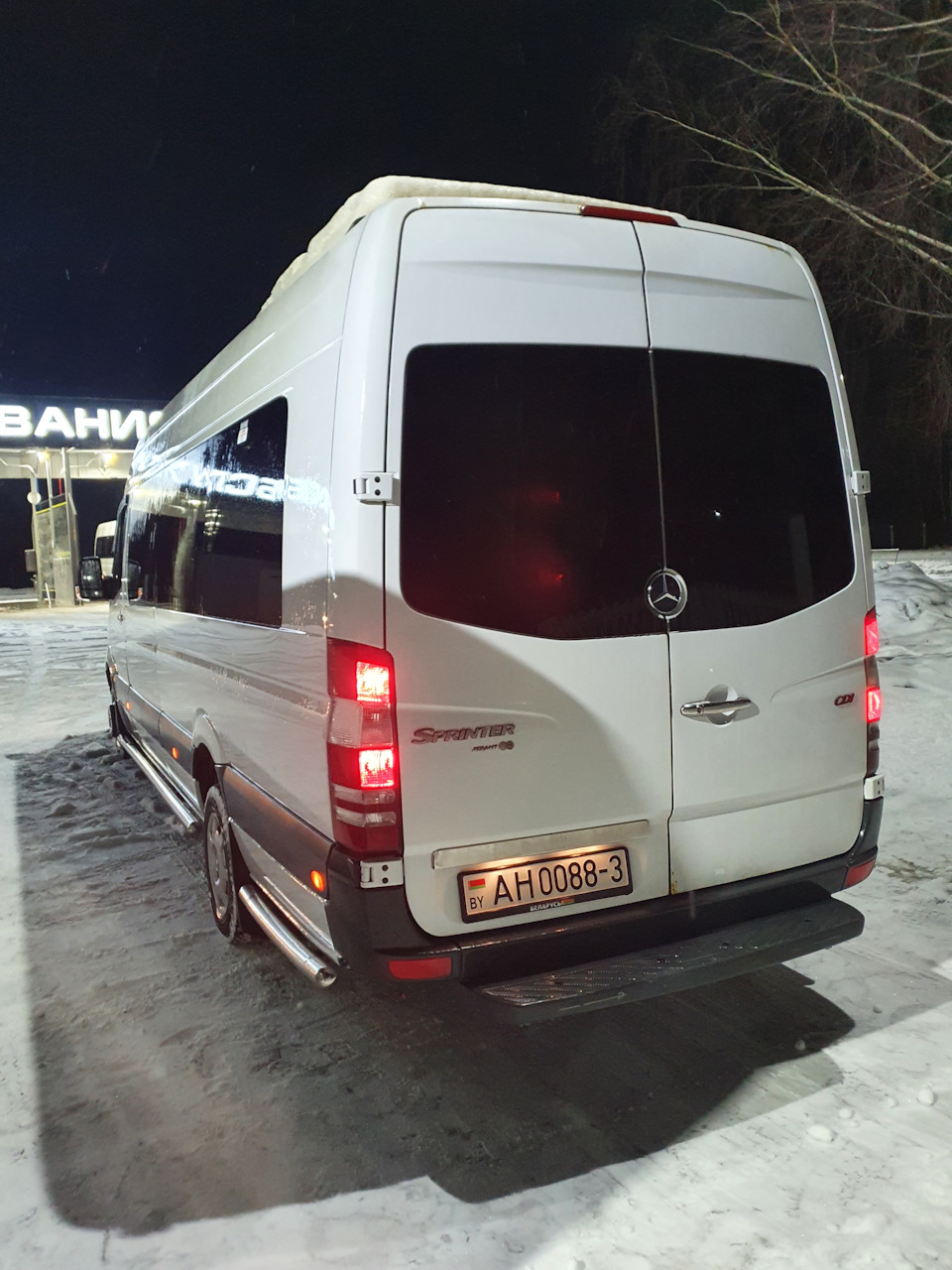 Подсветка номера. — Mercedes-Benz Sprinter (2G), 2,2 л, 2011 года |  стайлинг | DRIVE2