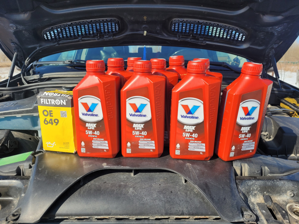 Замена масла . В этот раз решил попробовать Valvoline MaxLife 5W-40 ...