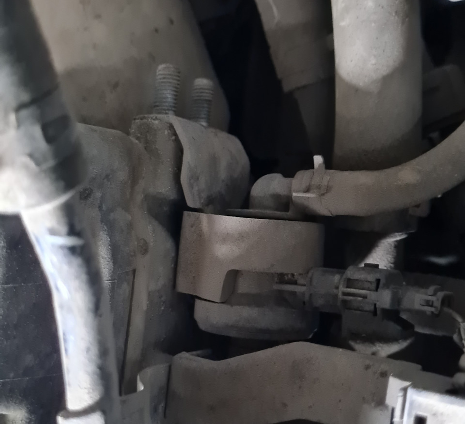 Надо было сразу это сделать. Замена клапана адсорбера. Когда уже ничего ...