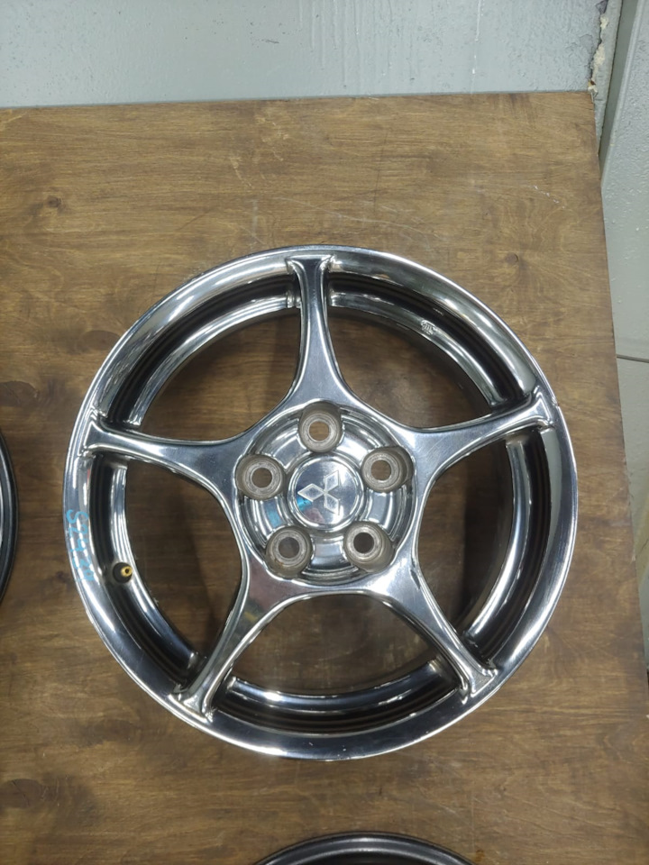 Литые диски enkei 6Jx16 ET46 5x114,3 на Mitsubishi Airtrek, Mitsubishi ...