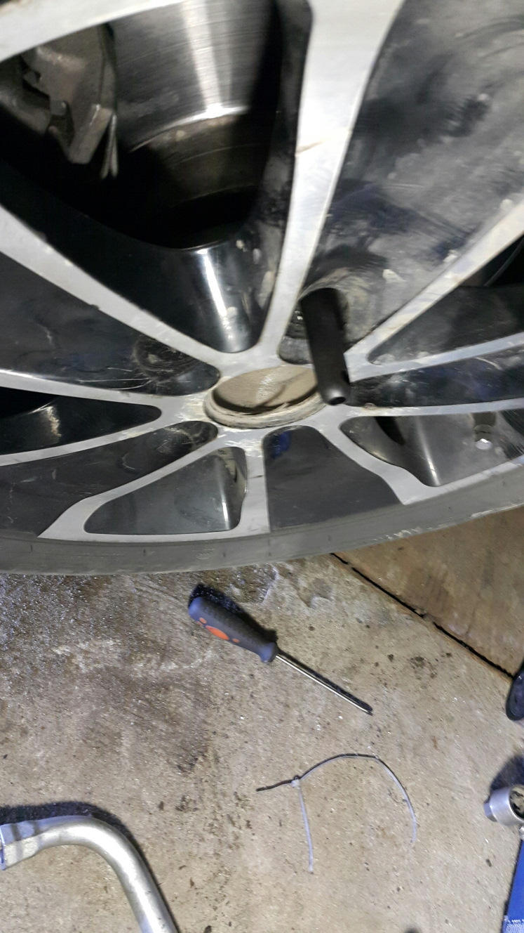 Замена ступичного подшипника, и попытка поменять наружный шрус ...