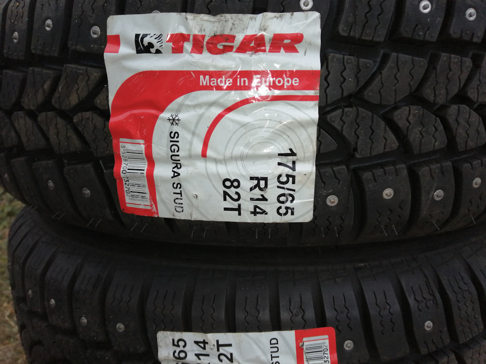 Купить шины на гранту. Tigar Sigura stud 175/65 r14 зимняя. Зимние шины на ладу гранту 2021. Зимние шины для Лады Гранта фл.