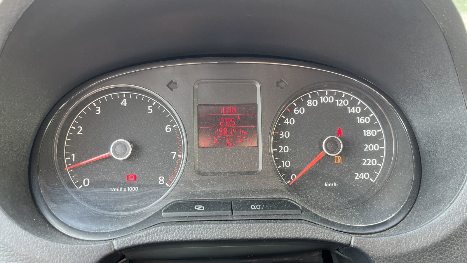 Insp горит фольксваген поло. P057100 polo sedan. Мигающий индикатор фольксваген поло седан. Привод поло седан. Ignition vw polo sedan.