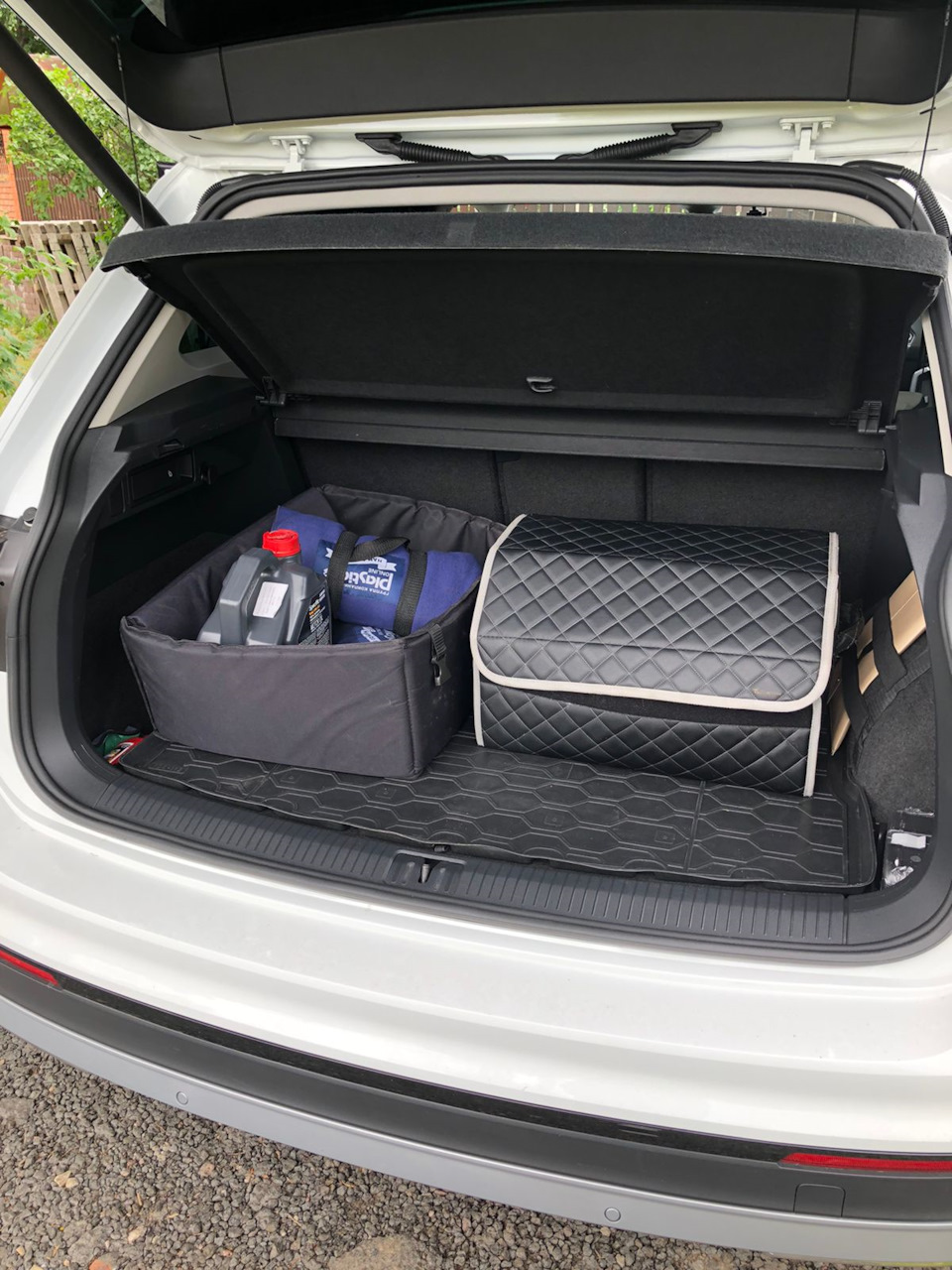 Защитная накидка в багажник — Volkswagen Tiguan (2G), 1,4 л, 2020 года ...
