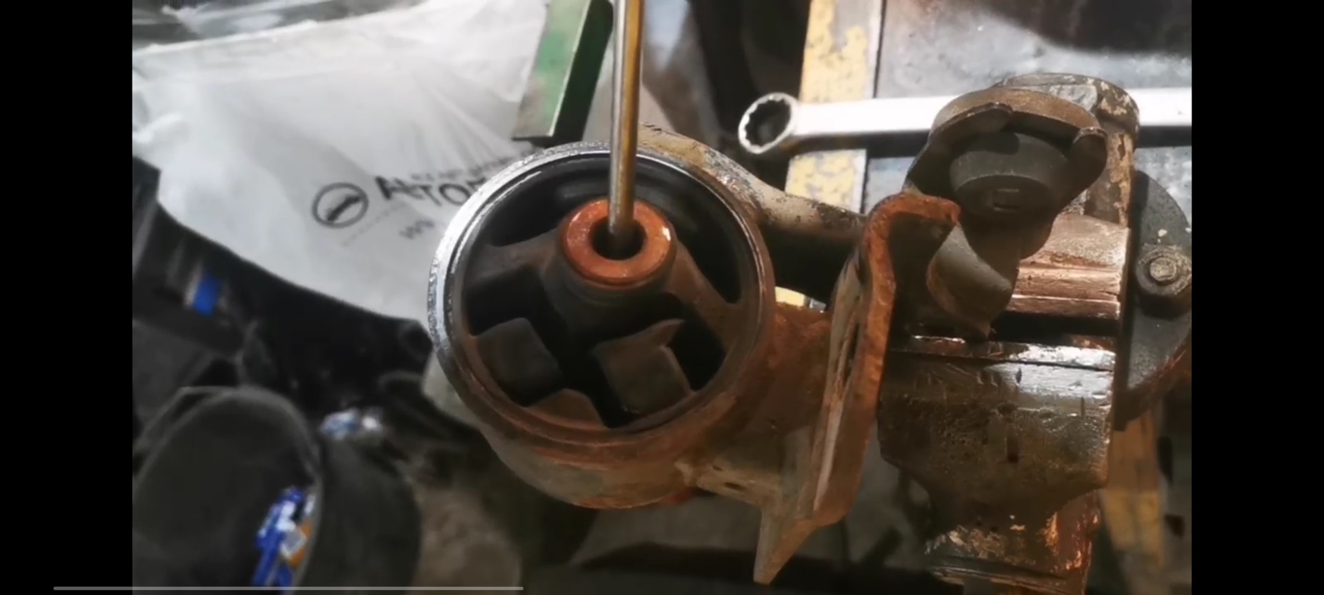 ТО + замена опор + замена роликов приводного ремня — Ford Escape (2G ...