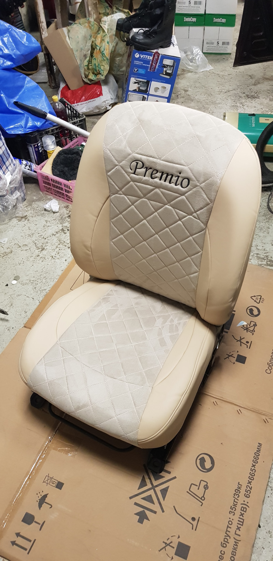 Монтаж авточехлов на сиденья — Toyota Premio (T260), 1,8 л, 2009 года ...