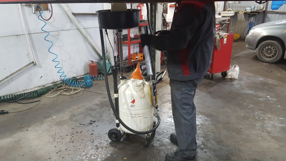 Фото в бортжурнале Audi A6 (C6)