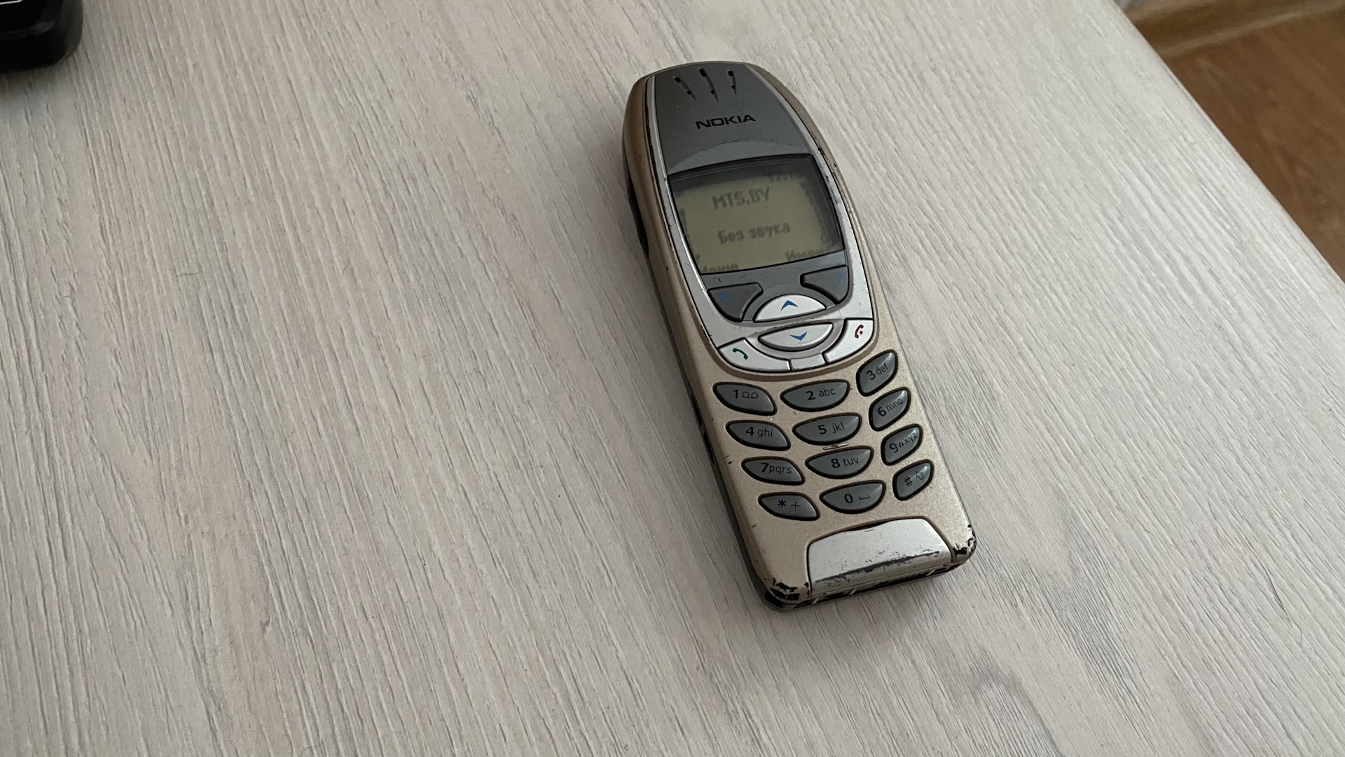 Телефон NOKIA 6310 — Volkswagen Passat B5, 1,9 л, 2004 года | аксессуары |  DRIVE2