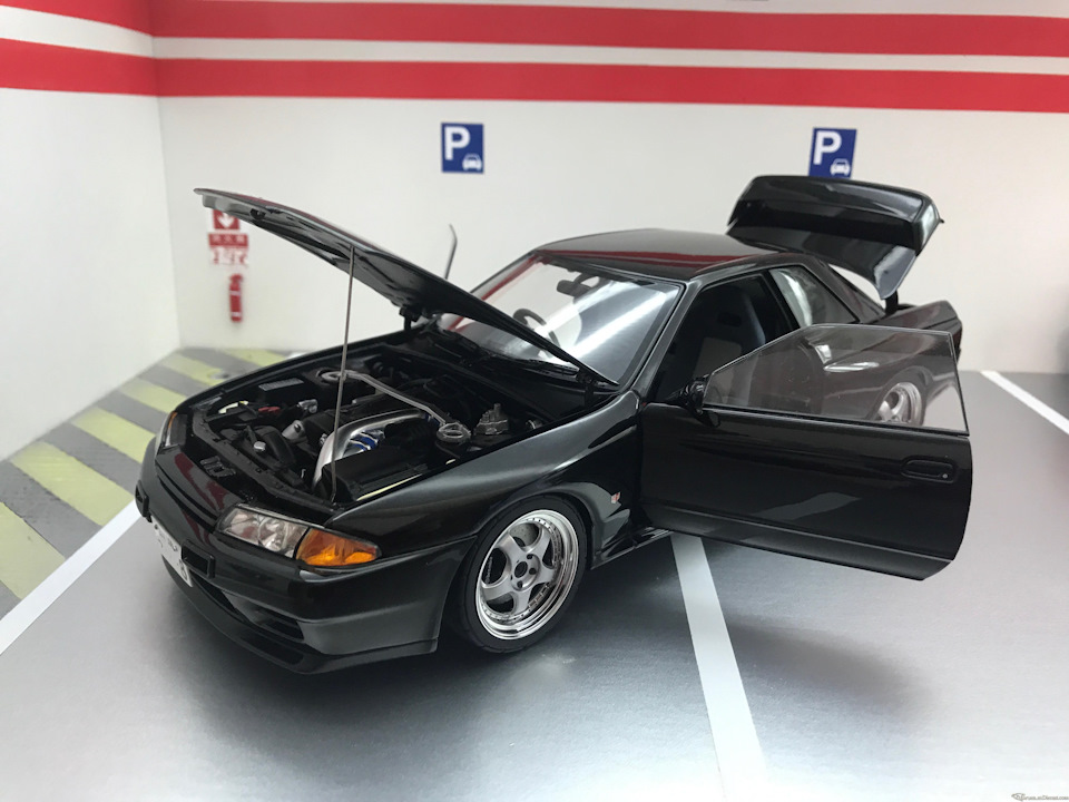 ミニカー Skyline GT-R (R32) Initial D AUTOart AUTOart 1:18 Nissan Skyline GT-R (R32) фильм Initial D